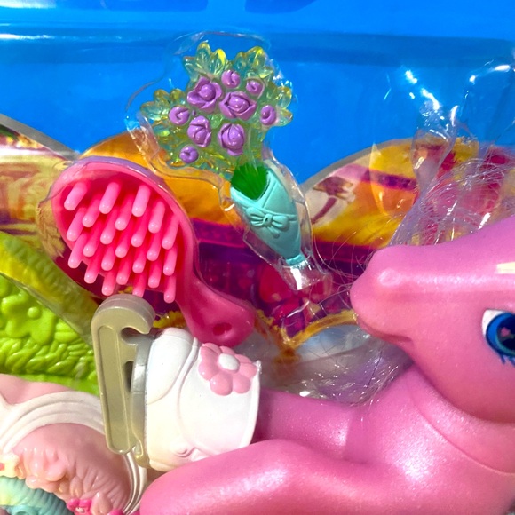 MY LITTLE PONY G3 2004 FRIENDSHIP BALL ICE DANCING w/GLITTER GLIDE ACTION NWT - Picture 10 of 16